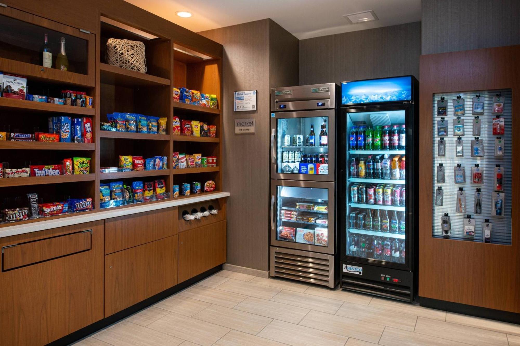 Springhill Suites By Marriott Kansas City Northeast Экстерьер фото