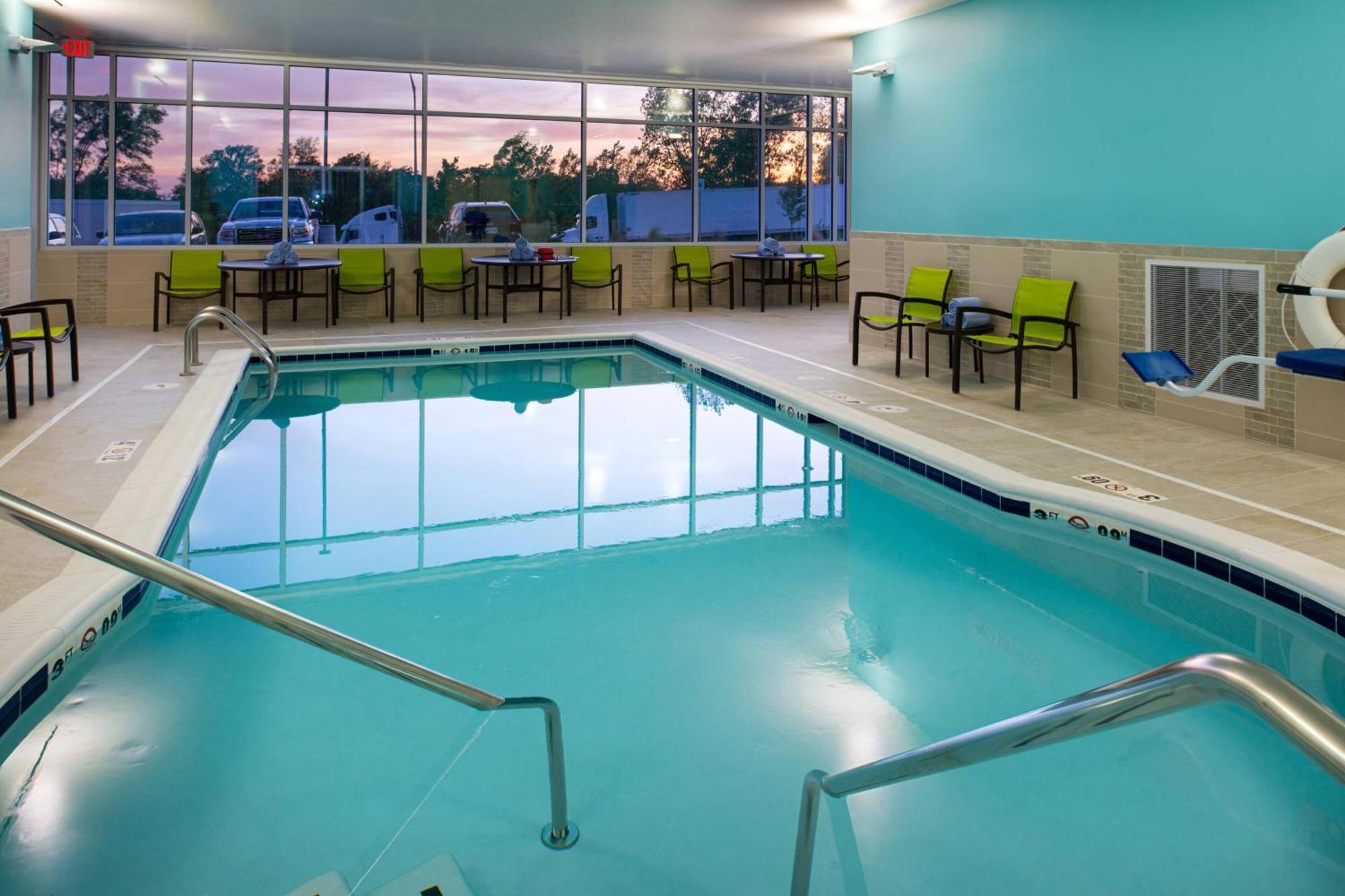 Springhill Suites By Marriott Kansas City Northeast Экстерьер фото